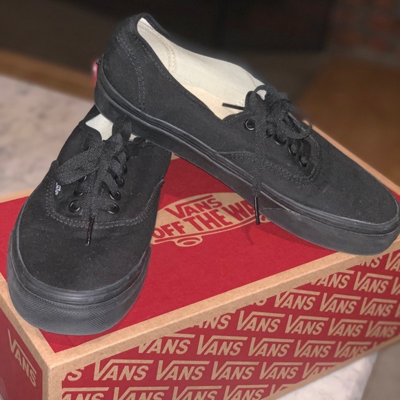 new black vans shoes